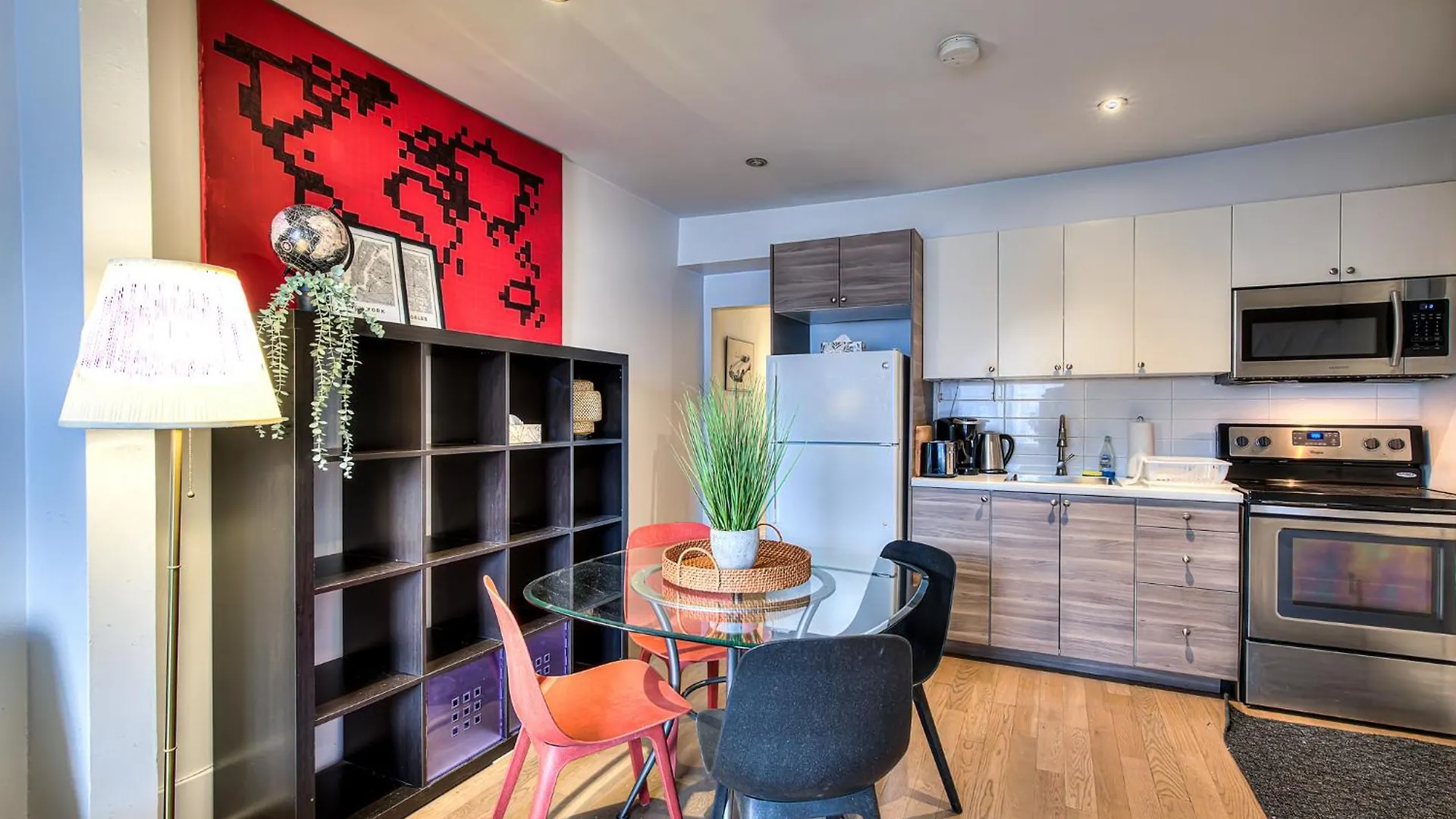 Plateau Escape & Nightlife Adventures! Downtown Super Value! Full 1Br Apartments Montreal